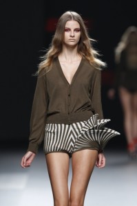 Cibeles Madrid Fashion Week �?? Amaya Arzuaga Primavera 2011
