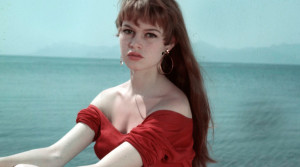 briggite bardot escote bardot hombros