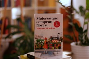 Libros 2017 miredcarpet Mujeres que compran flores